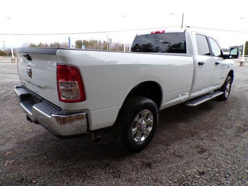 2024 RAM 3500 Big Horn Crew Cab 4x4 8' Box