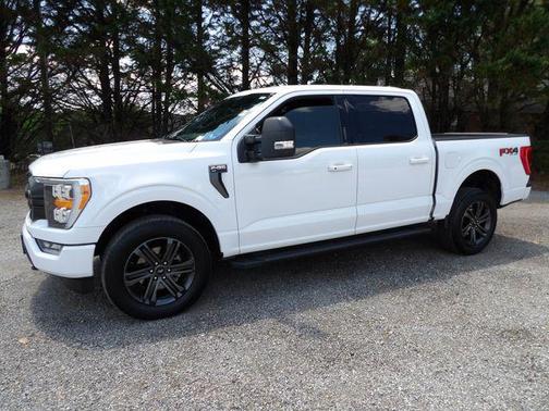 Oxford White 2022 Ford F-150 XLT