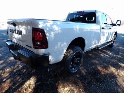 2026 RAM 3500 Tradesman Crew Cab 4x4 8' Box