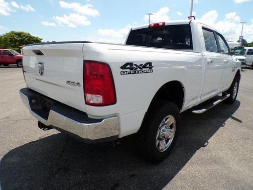 2017 RAM 2500 SLT Crew Cab 4x4 6'4' Box