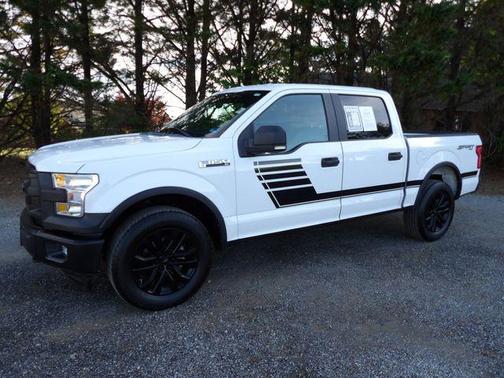 Oxford White 2017 Ford F-150 XL