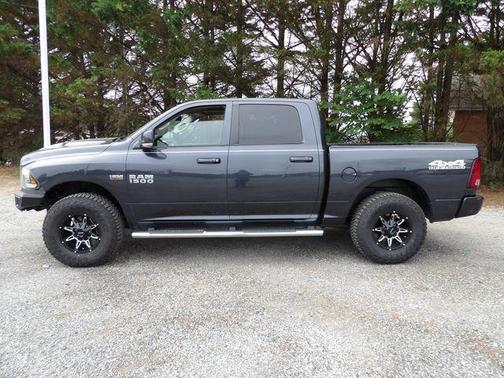 Maximum Steel Metallic Clearcoat 2017 RAM 1500 Sport