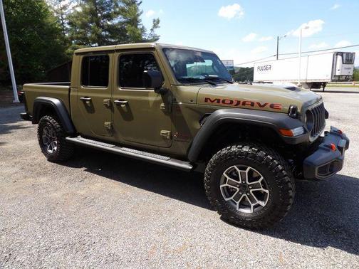 41 2026 Jeep Gladiator Mojave 4x4