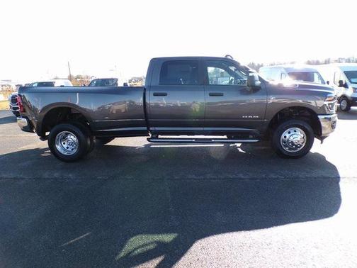 2026 RAM 3500 Big Horn Crew Cab 4x4 8' Box