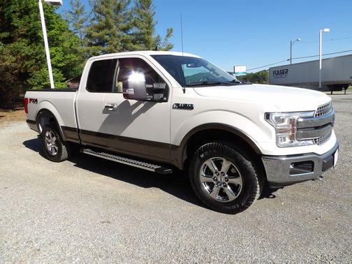 White Platinum Metallic Tri-Coat 2019 Ford F-150 Lariat