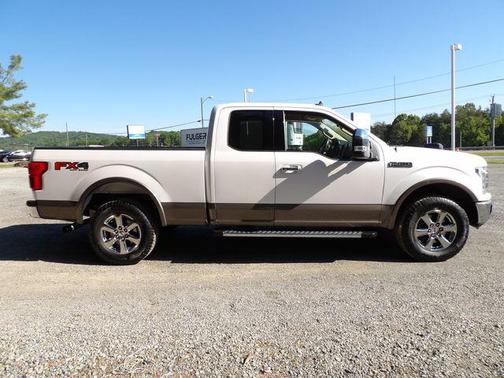 White Platinum Metallic Tri-Coat 2019 Ford F-150 Lariat