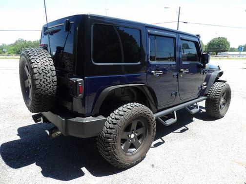 True Blue Pearlcoat 2012 Jeep Wrangler Unlimited Freedom Edition