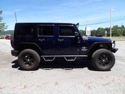 True Blue Pearlcoat 2012 Jeep Wrangler Unlimited Freedom Edition