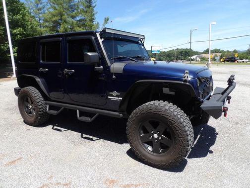 True Blue Pearlcoat 2012 Jeep Wrangler Unlimited Freedom Edition