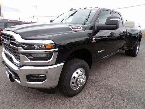 2026 RAM 3500 Big Horn Crew Cab 4x4 8' Box