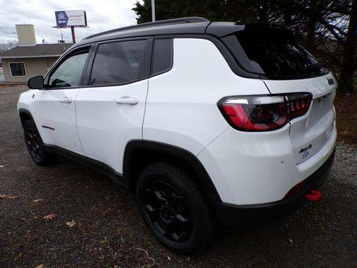 2023 Jeep Compass Trailhawk