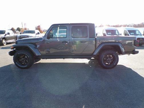 2026 Jeep Gladiator Willys 4x4