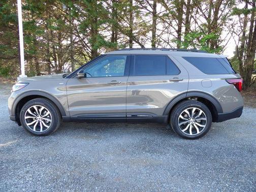 Gray 2026 Ford Explorer ST-Line