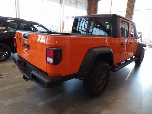 2025 Jeep Gladiator Sport S