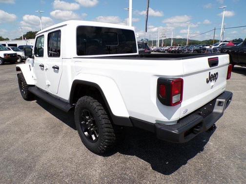 2025 Jeep Gladiator High Tide