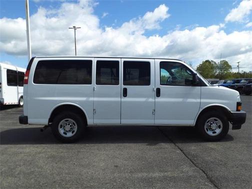 2018 Chevrolet Express 2500 LS