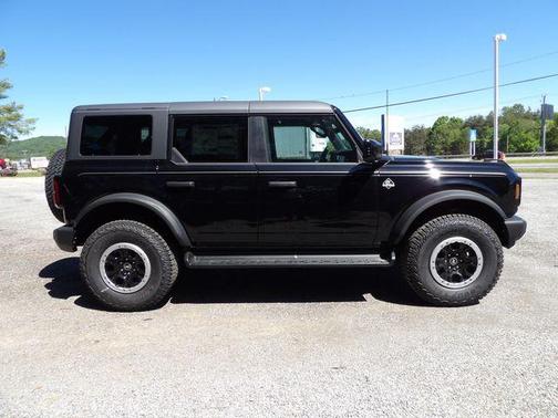 Shadow Black 2026 Ford Bronco Outer Banks