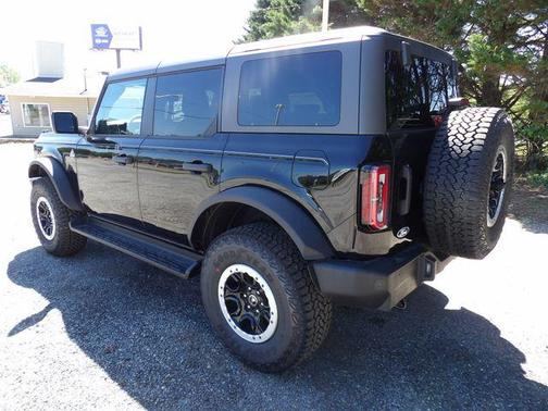 Shadow Black 2026 Ford Bronco Outer Banks