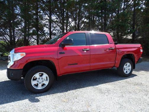 Red 2016 Toyota Tundra SR5