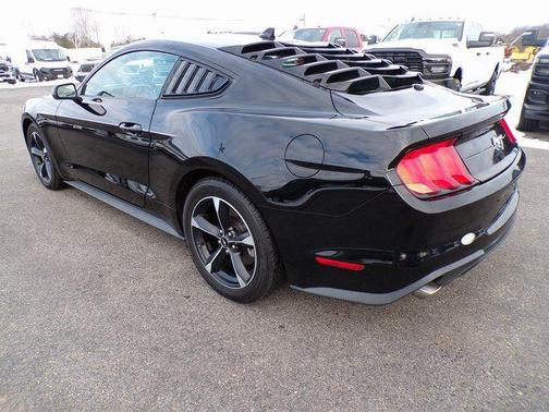 2021 Ford Mustang EcoBoost