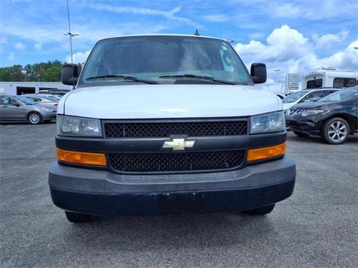2018 Chevrolet Express 2500 LS