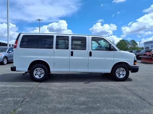 2018 Chevrolet Express 2500 LS