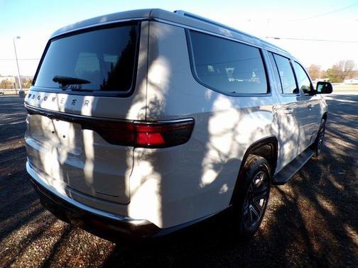 2024 Jeep Wagoneer L Series II 4x4