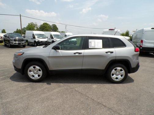2016 Jeep Cherokee Sport