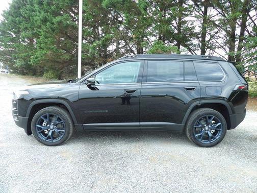 Diamond Black Crystal Pearlcoat 2026 Jeep Cherokee 85th Anniversary 4x4