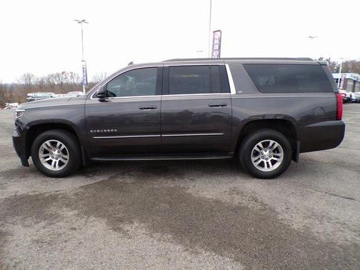 2017 Chevrolet Suburban LT
