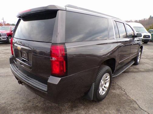 2017 Chevrolet Suburban LT