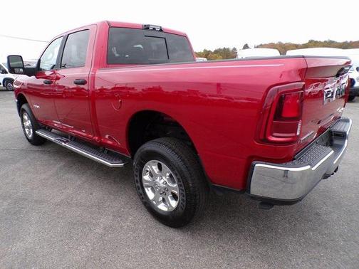 2025 RAM 2500 Big Horn Crew Cab 4x4 6'4' Box