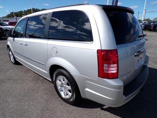 2009 Chrysler Town & Country Touring