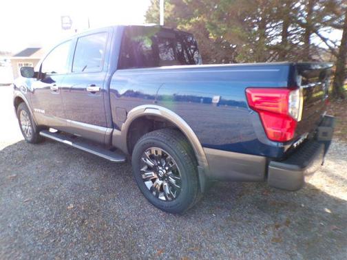2017 Nissan Titan Platinum Reserve