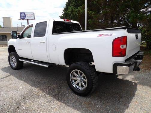 Summit White 2010 Chevrolet Silverado 2500 LTZ