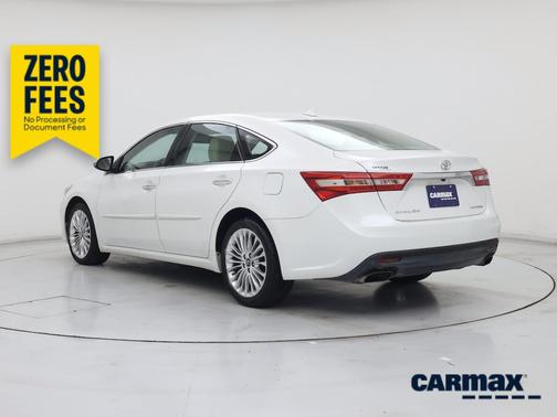 White 2017 Toyota Avalon Limited