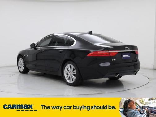 2017 Jaguar XF
