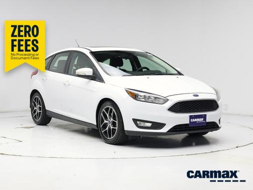 White 2018 Ford Focus SEL