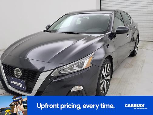 2022 Nissan Altima SV