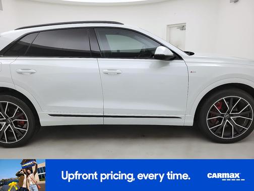 2023 Audi Q8 Premium Plus