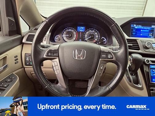 White 2015 Honda Odyssey Touring