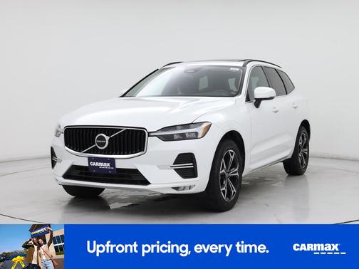 2022 Volvo XC60 B5 Momentum