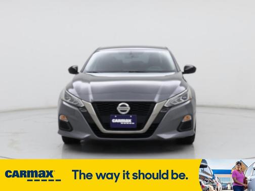 2019 Nissan Altima SR