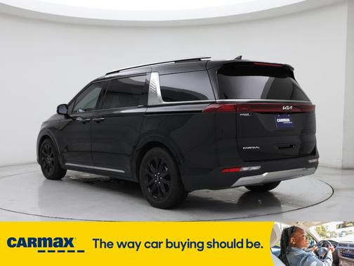 2023 Kia Carnival SX