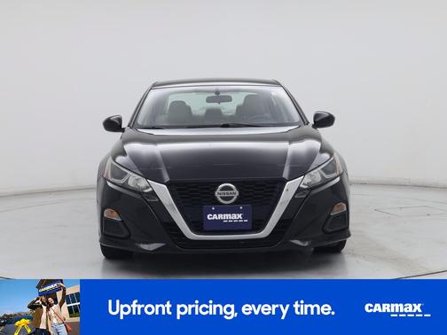 Black 2019 Nissan Altima S