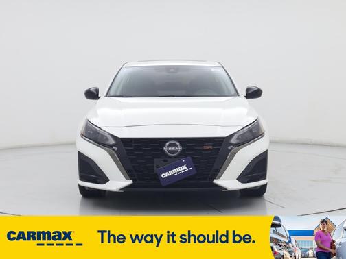 2023 Nissan Altima SR