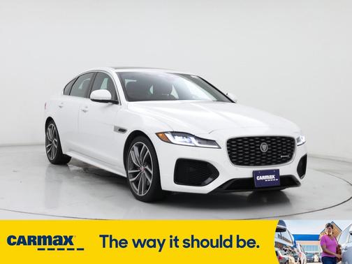 2022 Jaguar XF R-Dynamic SE