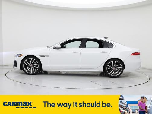 2022 Jaguar XF R-Dynamic SE