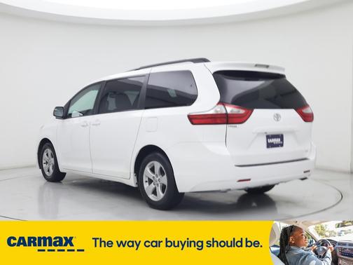 2017 Toyota Sienna LE