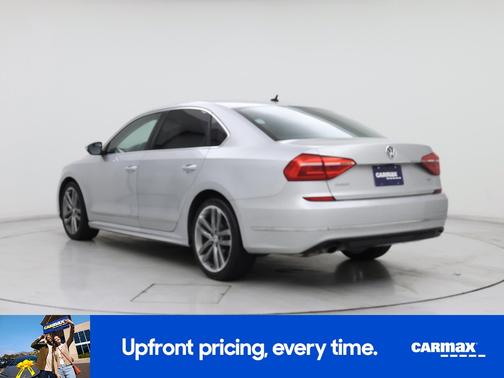 2016 Volkswagen Passat R-Line